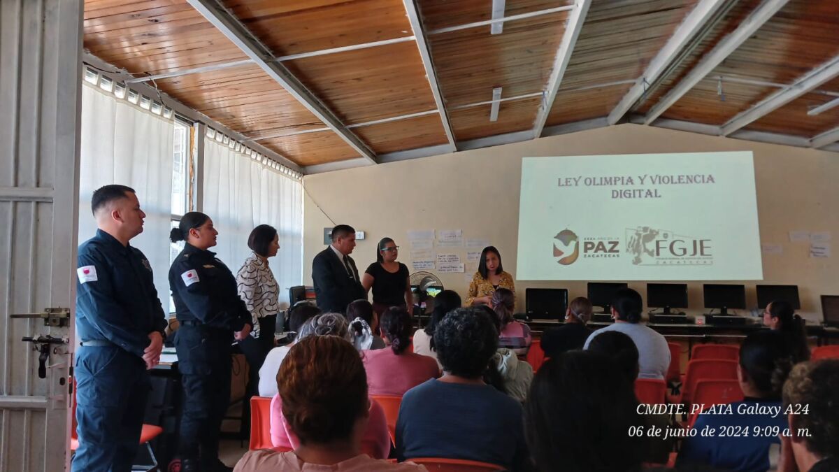 Capacitan a alumnos y personal en prevención del delito, en escuela de ...