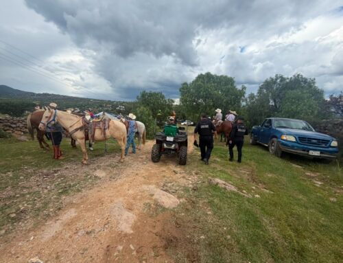 Brinda la PEP y Policía Municipal apoyo de seguridad durante cabalgata en Sombrerete