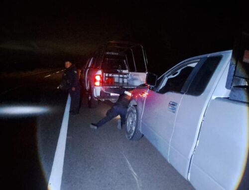 Auxilian a automovilistas ante fallas mecánicas y falta de combustible en carreteras