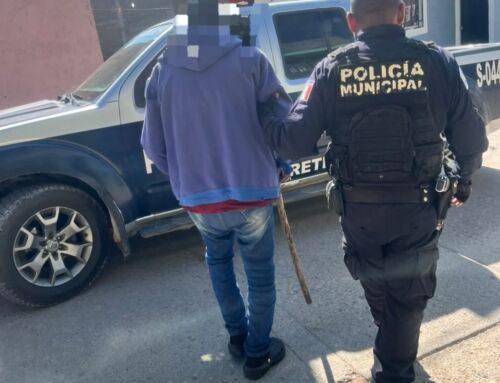 Auxilian Policía Estatal Preventiva y Policía Municipal a adulto mayor desorientado en Sombrerete